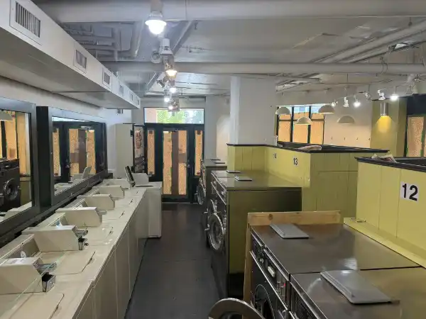 Laundromat thumbnail